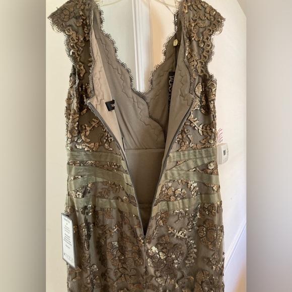 Tadashi Shoji Size 12 Sequin Cocktail Dress - Picture 11 of 16